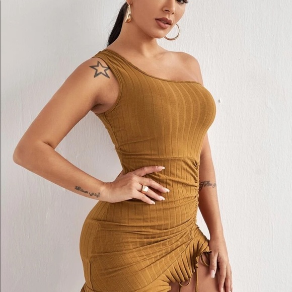 One Shoulder Ruched Drawstring Ruffled Hem Dress - Picture 3 of 5